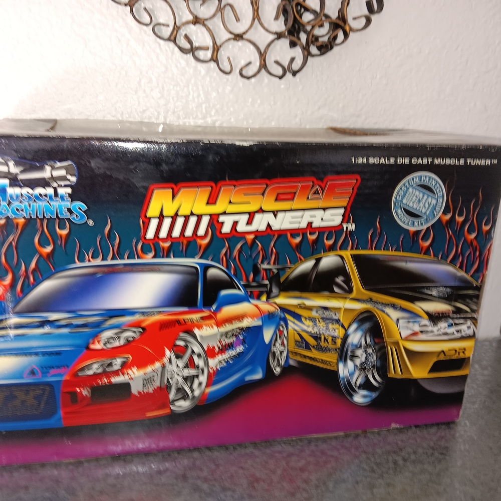 Green '03 Toyota MR2 Toy Car by - Picture 5 of 7